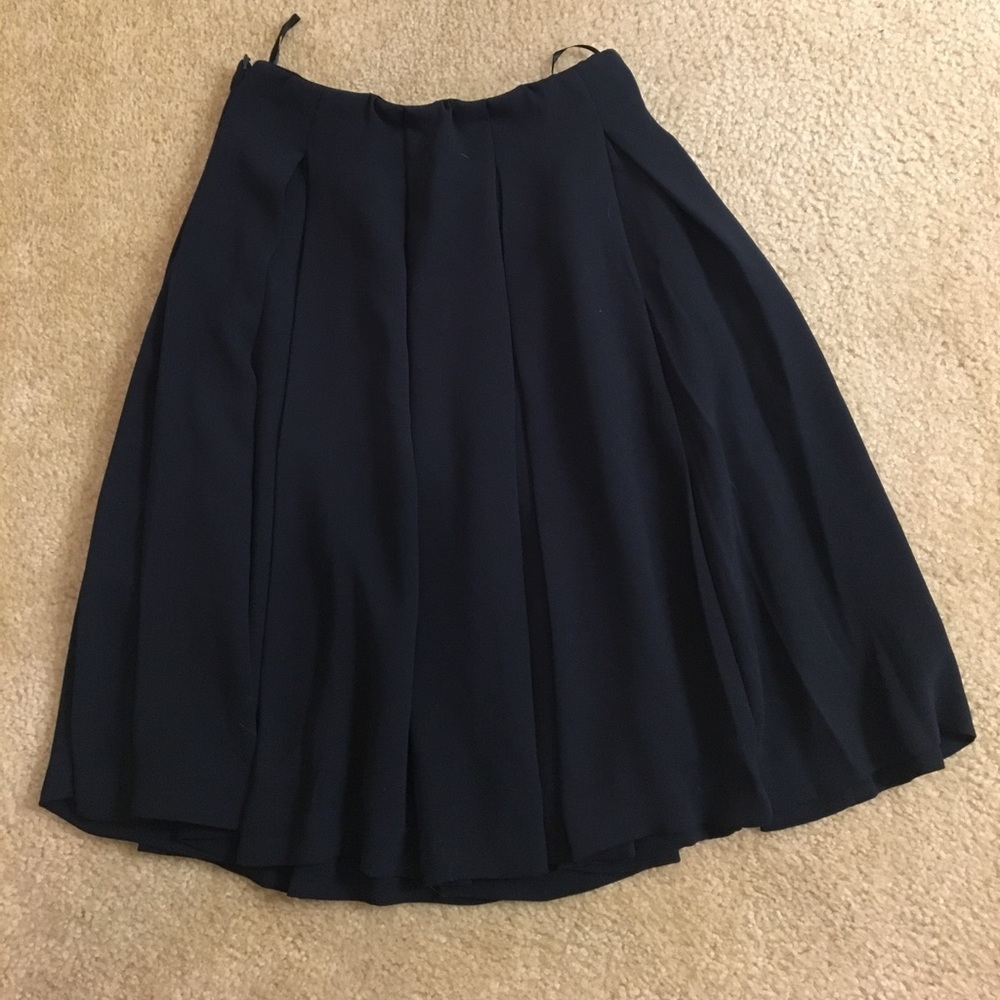 Uniqlo pleated chiffon skirt